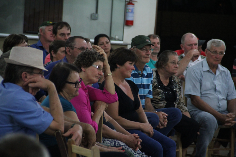 Comunidade de Progresso recebe a primeira reunião no interior de TM